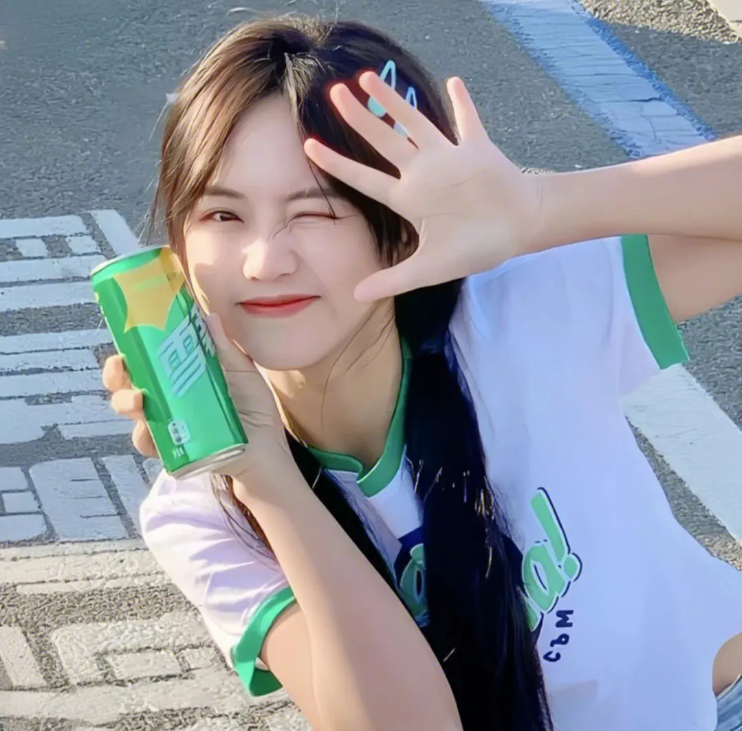 洗脑影像：性别、镜头和权力